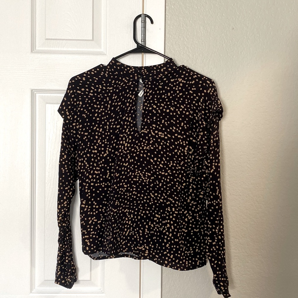 Size EU 36 Object blouse with cut out detail in dots